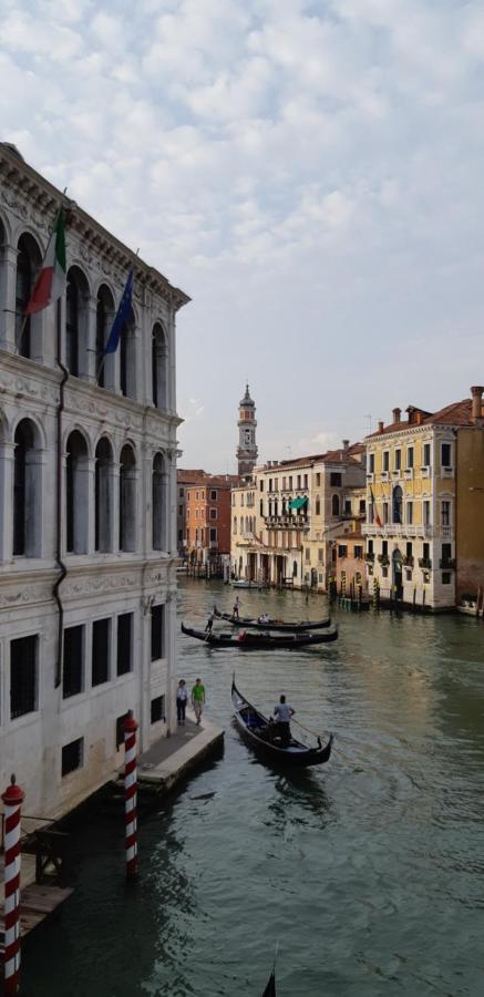 Gondola Show Venice Exterior photo