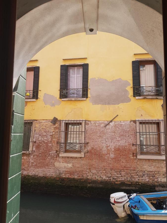 Gondola Show Venice Exterior photo